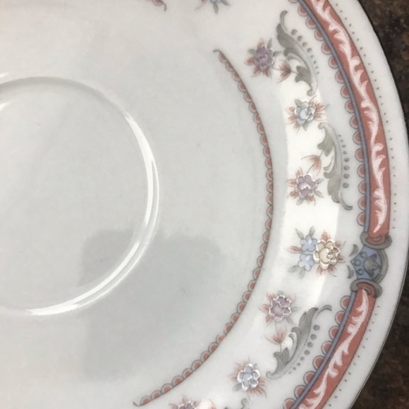 Set of 6 teacups and plates - Picture 3 of 5